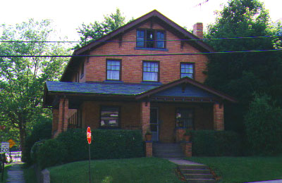 Craftsman style with wraparound porch (1912)